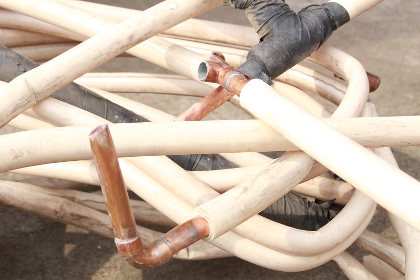 クーラーパイプ